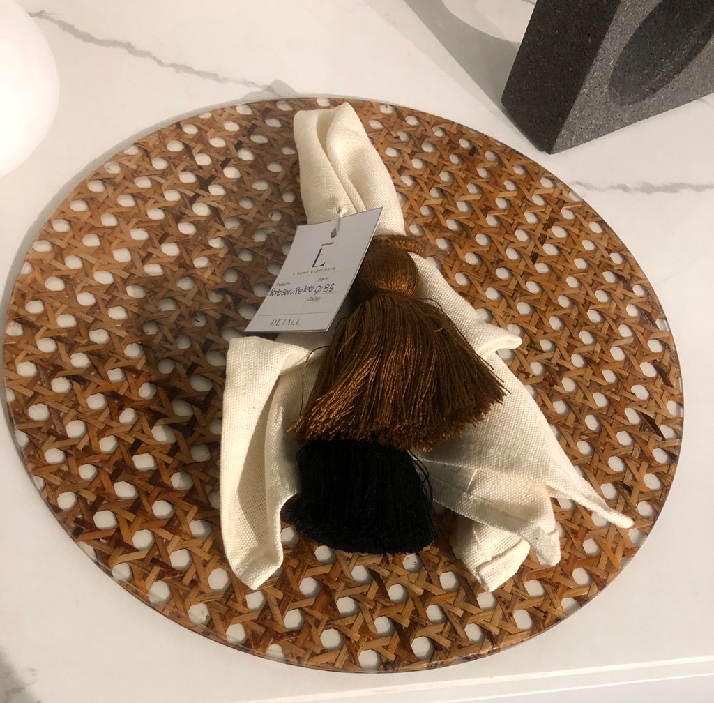 Baja Platos de Rattan con Acrilico