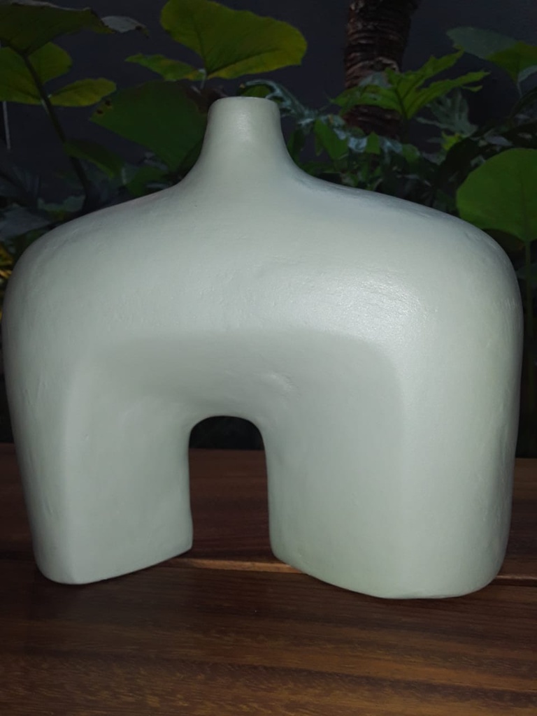 Florero verde irregular