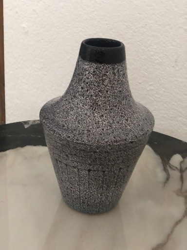 Florero Cuello Negro