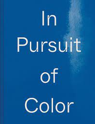 Libro In Pursuit of Color Azul