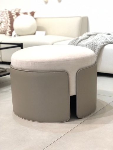 Ottomán Margó Cuero y Tela