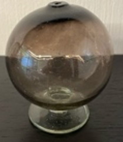 Florero Pequeño o Difusor con esfera negro